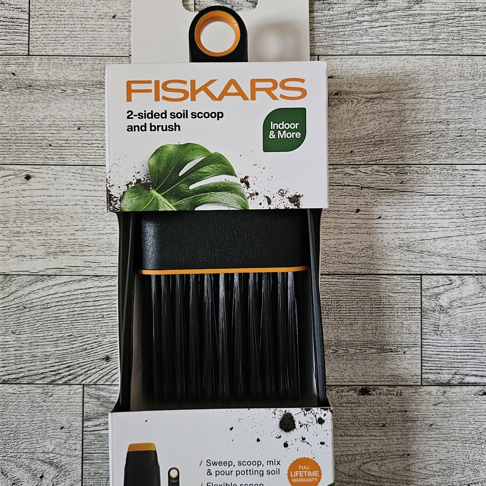 Fiskars Black and Orange 2-Sided Soil Scoop and Brush
